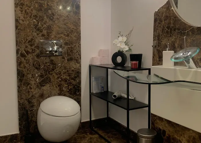 شقة Cozy Penthouse Tymienieckiego In The Center وودج